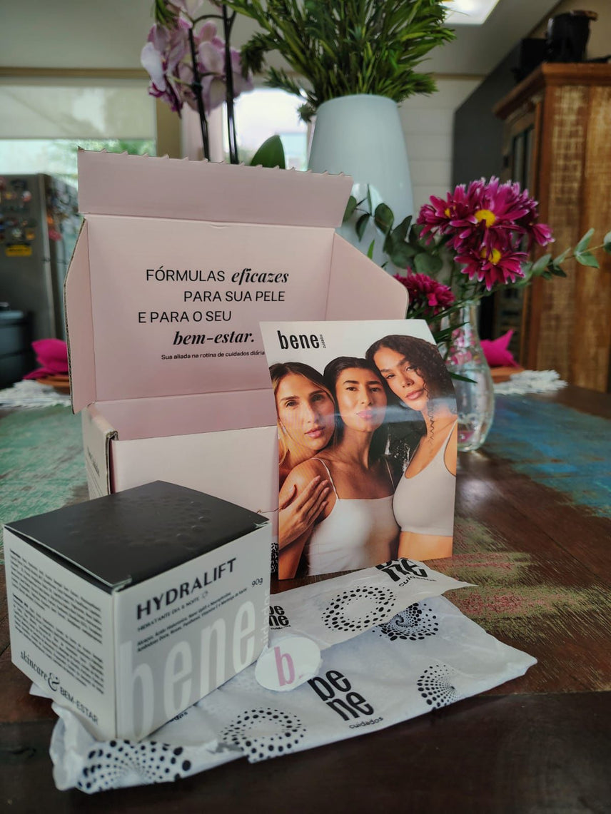 Review by Alessandra Ávila